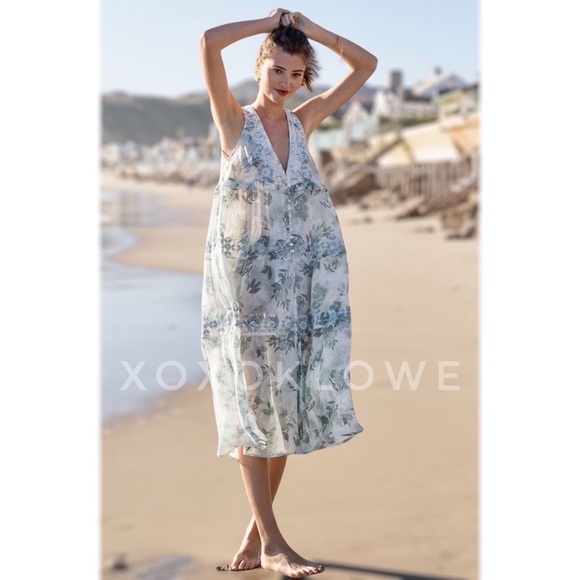 POL Sage & White Sleeveless Tiered Button Front Midi Dress - Picture 4 of 16